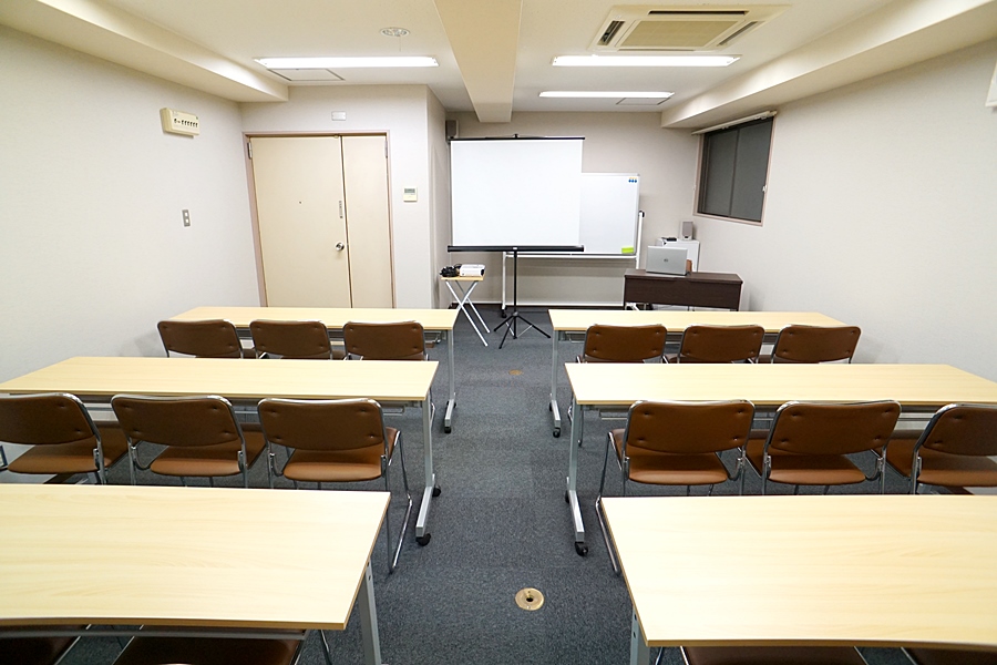 新大阪　会議室　セミナーオフィス